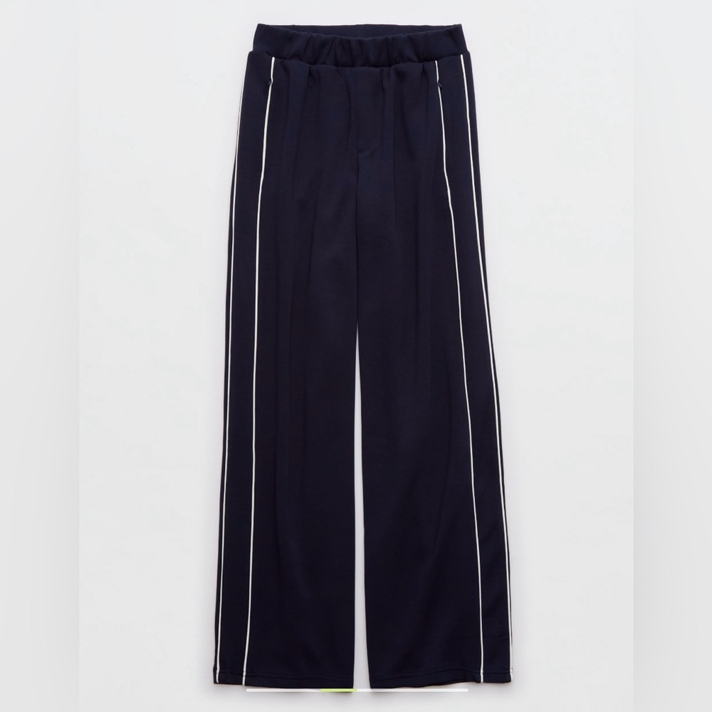 OFFLINE By Aerie Women’s ChillUp Track Trouser Color Night Time Navy XL Short